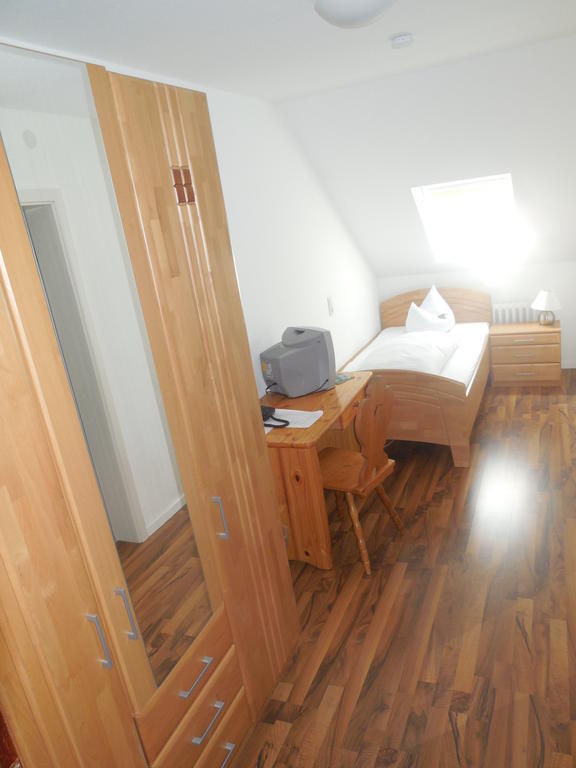 מיינץ Hotel Garni Am Hechenberg חדר תמונה