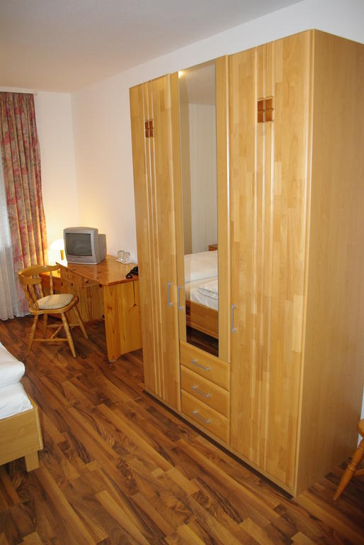 מיינץ Hotel Garni Am Hechenberg חדר תמונה